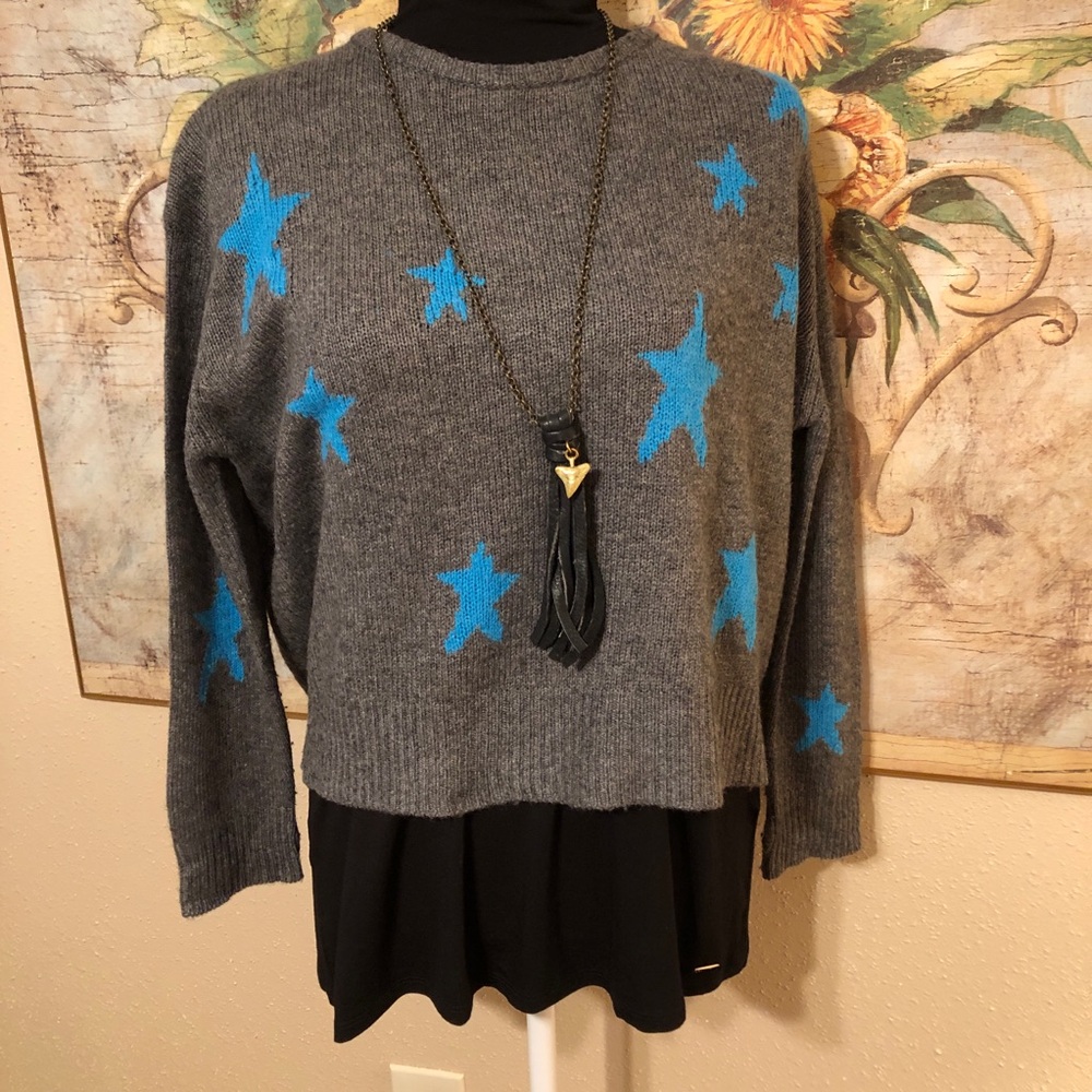 Sz XS/S Anthropologie Acrobat Grey with Blue Stars Cashmere Wool Blend Sweater